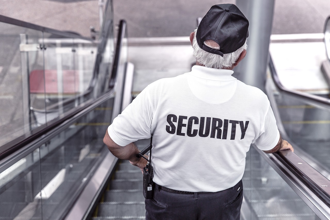 corsi di formazione per investigatore privato - corso di sicurezza nei centri commerciali